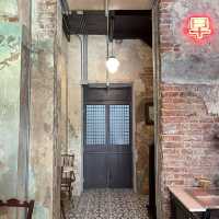 5 a.m. ปากคลองตลาด | บ้านหม้อ