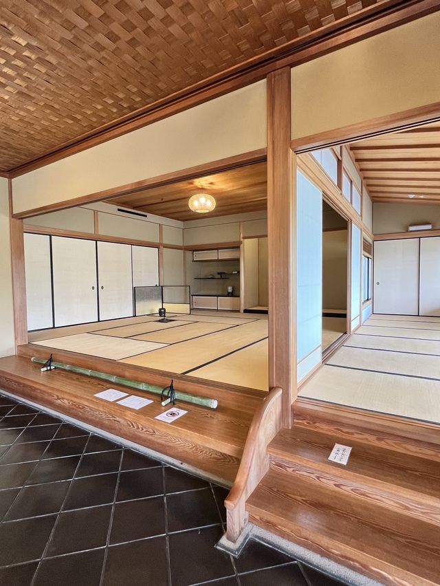 芸術の世界に作られた本格的な茶室 一白庵