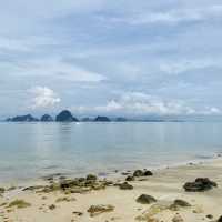 Krabi's Tranquil Beach Paradise