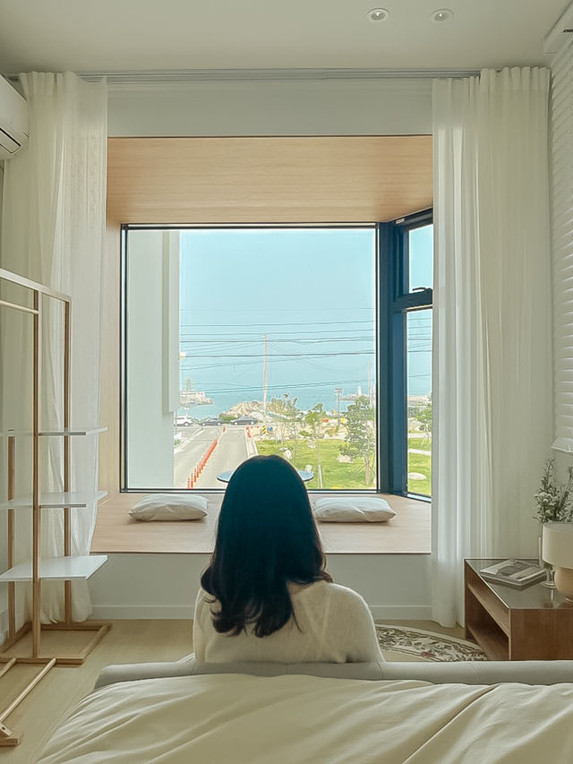 한적한 바다보며 물멍하는 강원도 감성숙소🩵