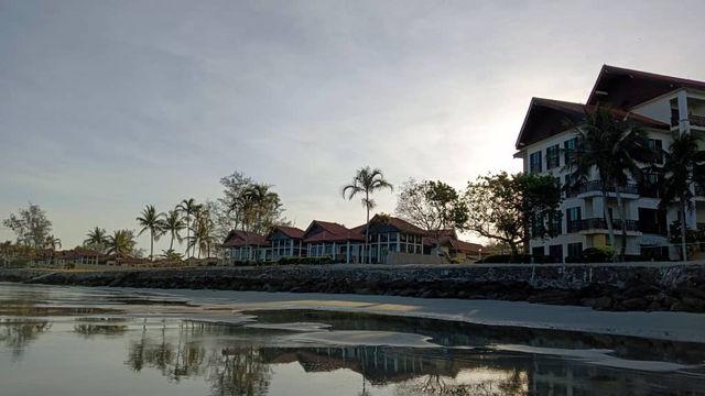 A Beachfront Haven for Family Escapes✨
