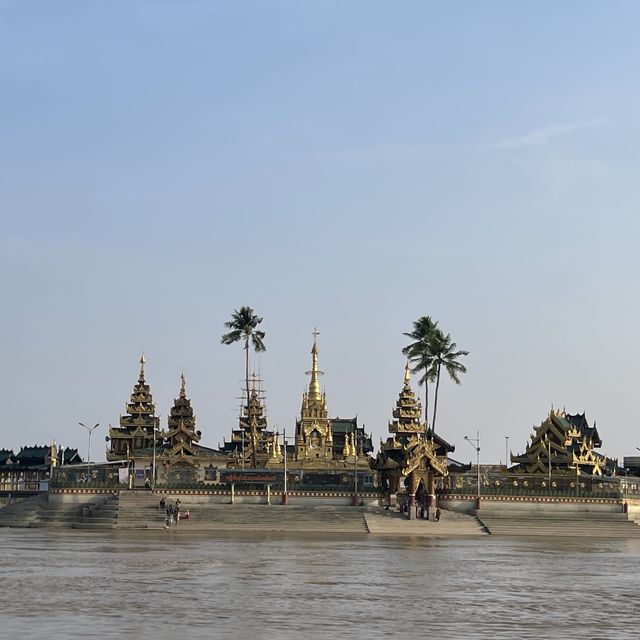 ท่องเที่ยวพม่า