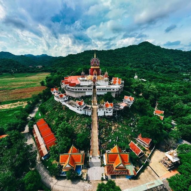 วัดเขาพรหมสวรรค์
