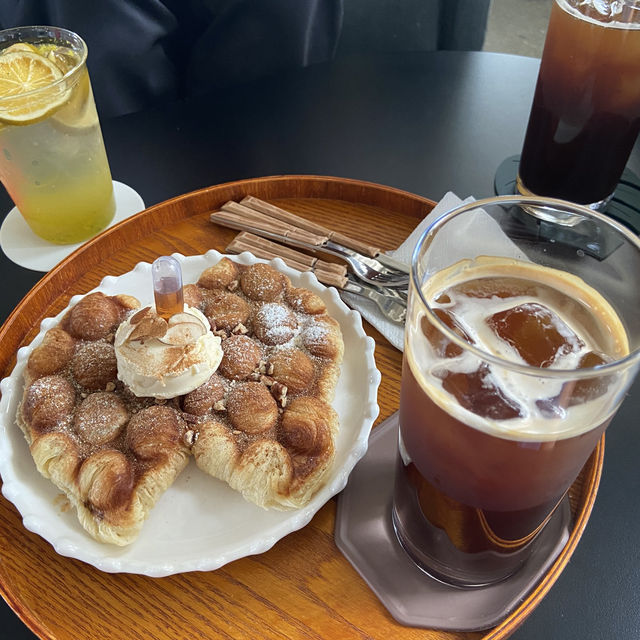 크로플이 맛있는 앤틱감성 정읍카페 벚꽃로 343