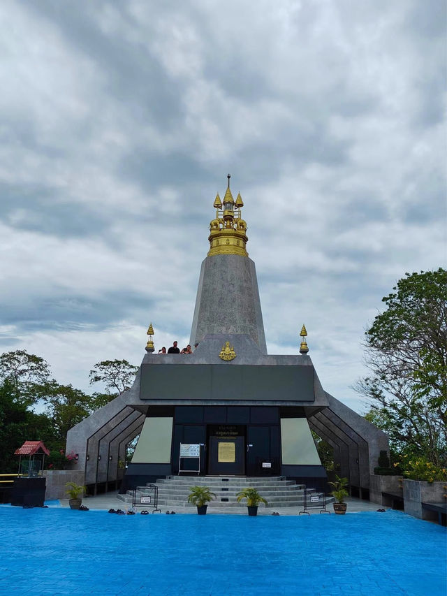 🏝แหลมพรหมเทพ พระอาทิตย์ลับฟ้าสวยที่สุดในไทย