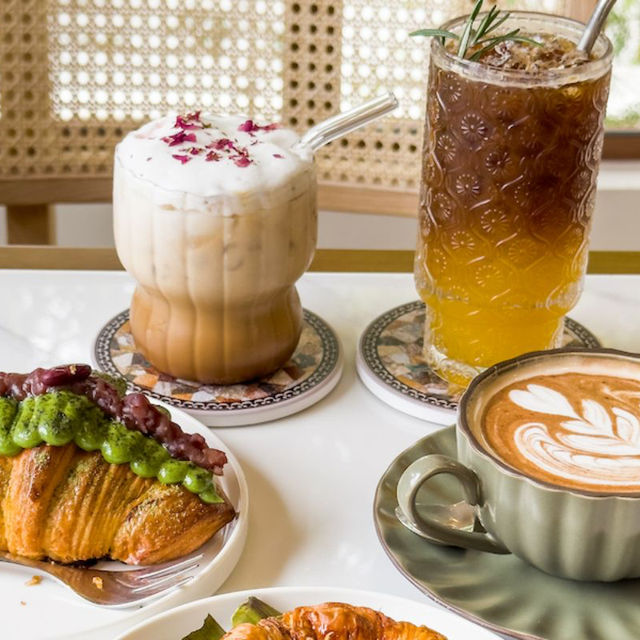 Nimmies Pastry Cafe