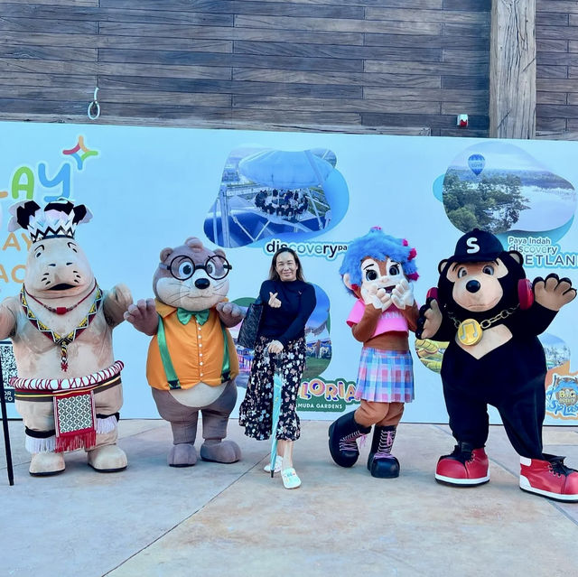 Splash Mania - Where Nature Meets Fun