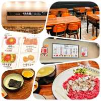 【首爾】韓國生拌章魚牛肉，新鮮食材健康美味。