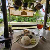eight de klong