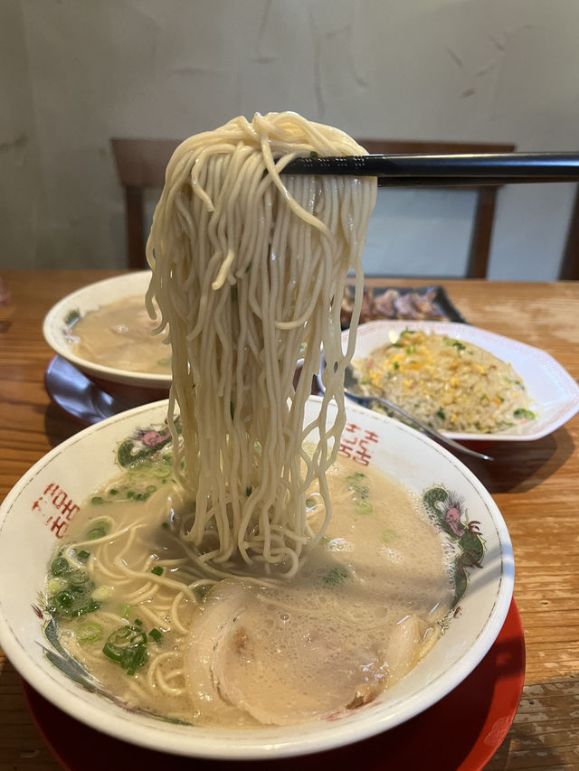 【福岡グルメ】いつも行列ができるという久留米ラーメン店🍜