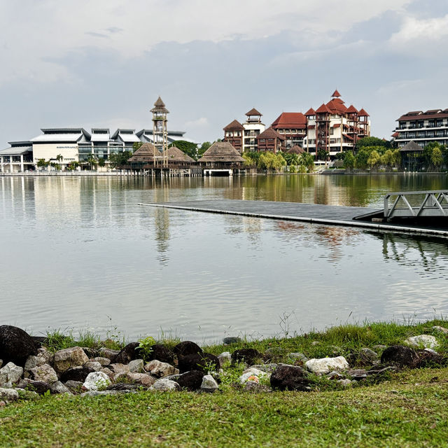 Nature's Embrace: Exploring Kompleks Sukan Air Putrajaya