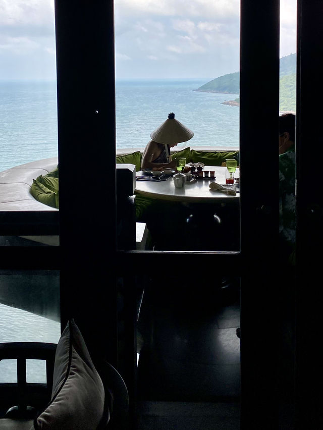 Breakfast with the most Amazing View ☀️🌴