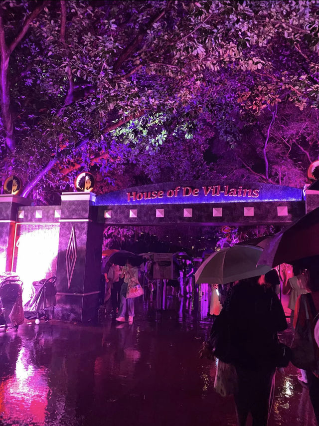 【クルエラ主催のショーはまるでクラブ！？】香港ディズニーのハロウィンの楽しみ方を解説🎃