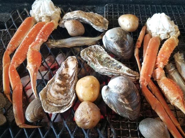 【北海道】市場の新鮮な魚介類をその場でBBQ