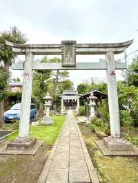 【東京都】プランターがたくさん置いてある神社