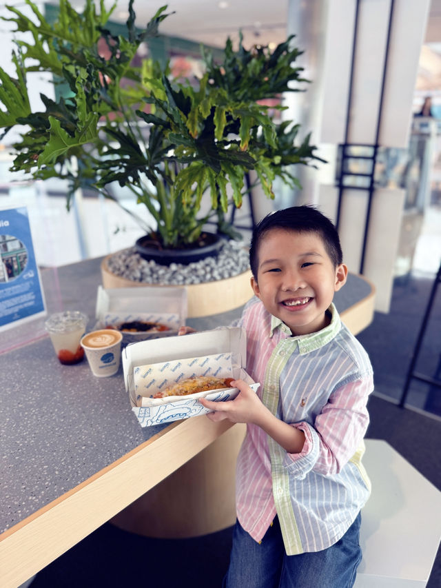 又一城熱狗咖啡店