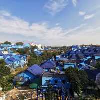 インドネシアのかわいすぎる青の村♡