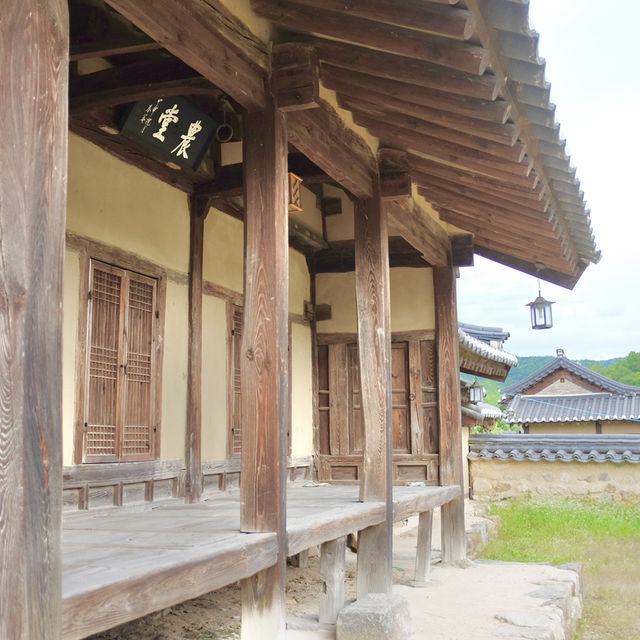 외나무 다리로 유명한 경북 영주의 전통마을 - 무섬마을