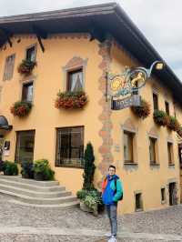 Charming Kastelruth: A Cultural Stroll on a Gloomy Morning