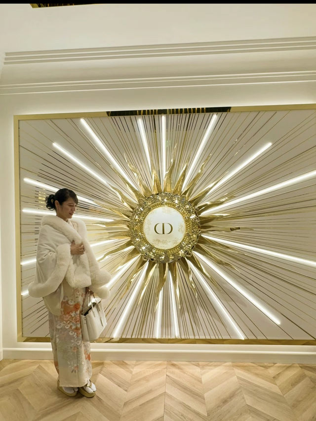 〜東京都〜絶対行こう！可愛すぎる♡Diorクリスマスポップアップ