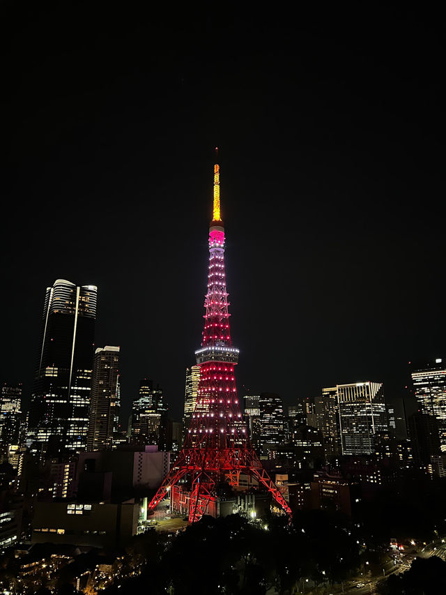 打開窗簾就能看見東京鐵塔的酒店😍🗼
