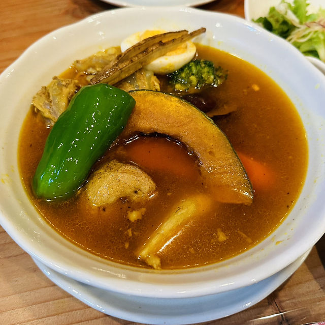 あの大人気韓国アイドルも来店！余市で食べるスープカレー