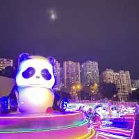 🇭🇰 香港！今個聖誔有熊貓陪大家一起慶祝🎅🌲