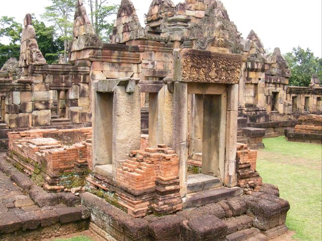 ปราสาทเมืองต่ำ บุรีรัมย์