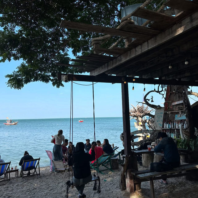 Piccolo Bangsaen🌊🥤@บางแสน, ชลบุรี