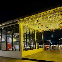 ร้านอาหารเปิดใหม่ ริมแม่น้ำ The Eleven Riverside 