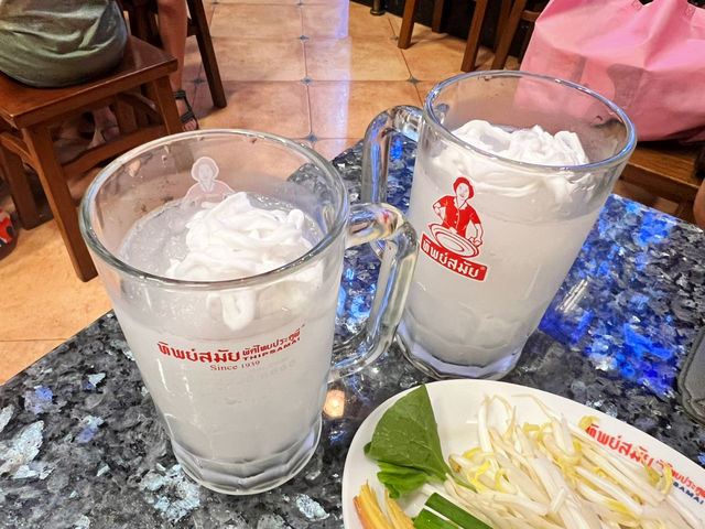 ทิพย์สมัย ผัดไทยประตูผี