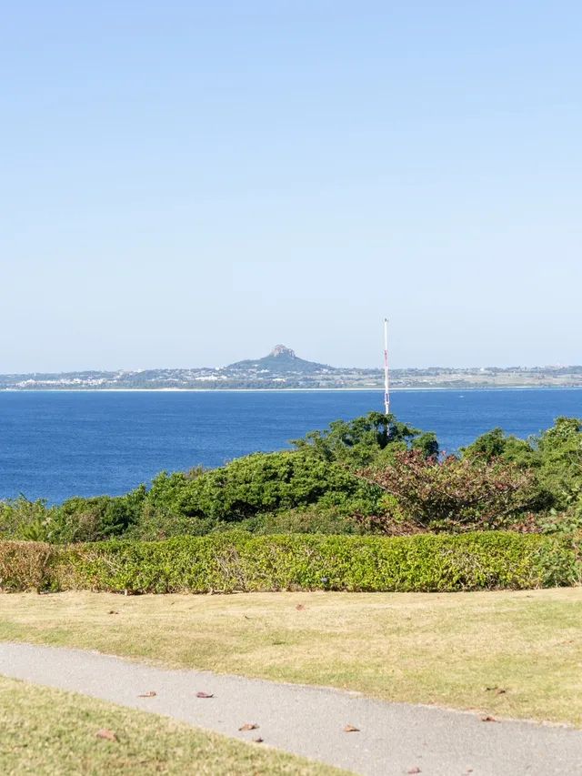 【沖縄県/本部町】一度は行きたいジンベイザメの見える水族館