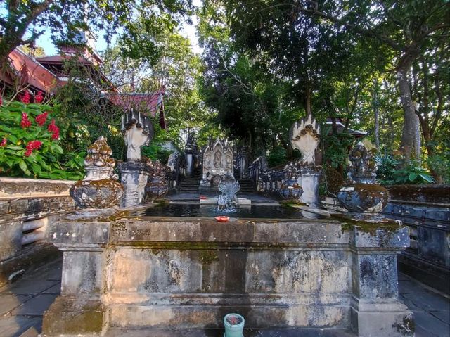 วัดสำคัญของจังหวัดพะเยา ตั้งอยู่บนดอยบุศราคัม