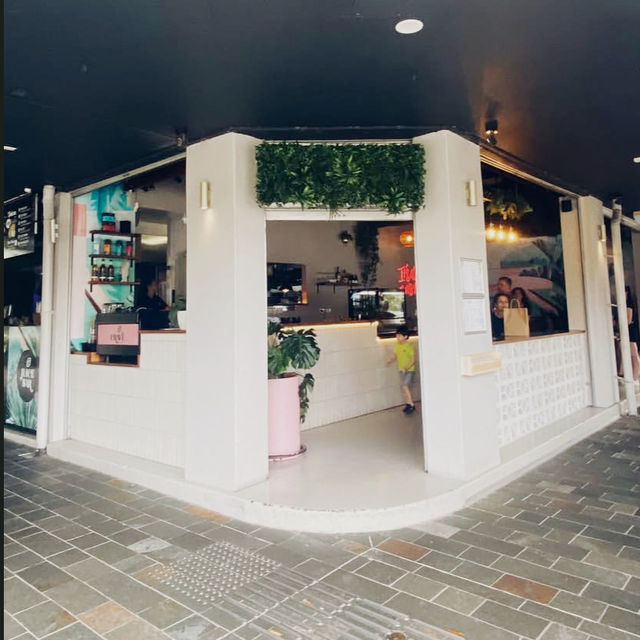Cravings Fulfilled at Crave Cairns Cafe