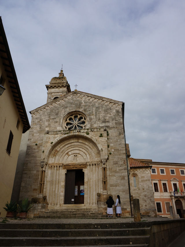 【イタリア・サン・クイリコ・ドルチャ】聖クイリコと聖ジュリッタ参事会教会