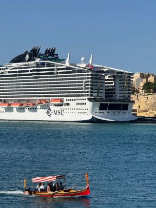 🚢✨ Sail to Capri on MSC World Europa! 🇮🇹🏝️ 