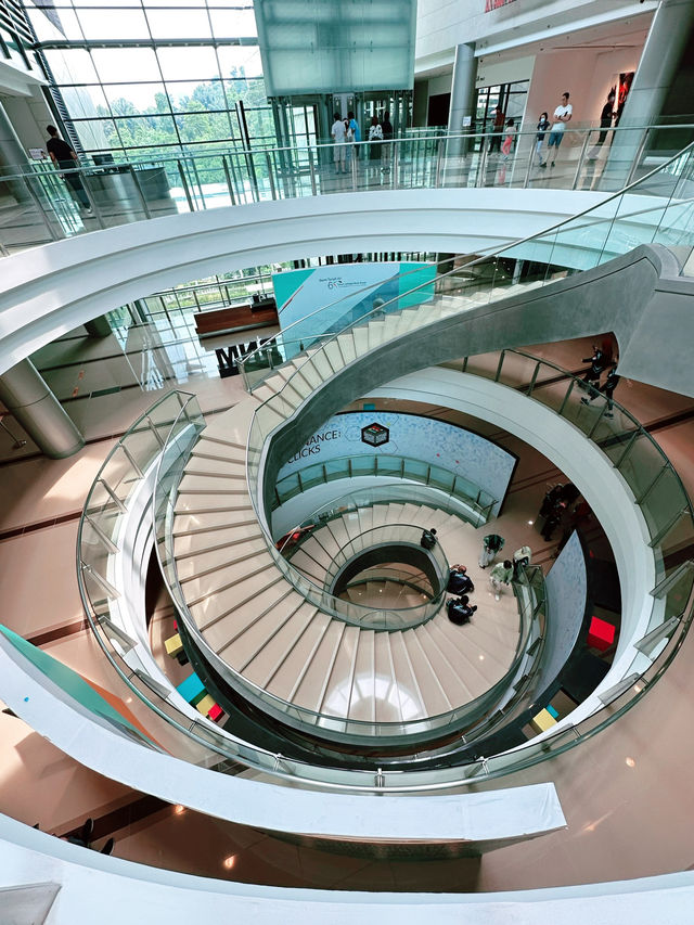 Art & Architecture at BNM Museum & Art Gallery!