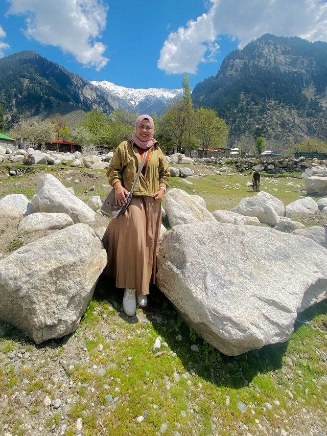 Beautiful Village in Kumrat Valley, Pakistan😍