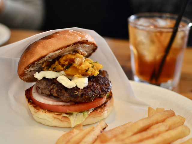 Tasty Burgers in Ebisu – Burger Mania🍔