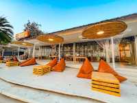 เป็นทั้ง คาเฟ่ และร้านอาหาร บางแสนที่นั่งชิลมาก