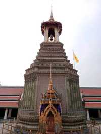 ชมพุทธศิลป์ในวัดพระศรีรัตนศาสดาราม✨️
