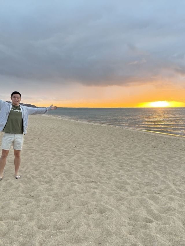 Golden Waves & Soft Sands: Chasing the Perfect Sunset at Safety Beach, Dromana