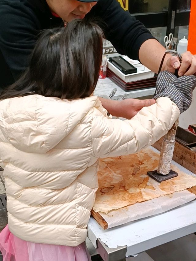 必到黑門市場食刺身