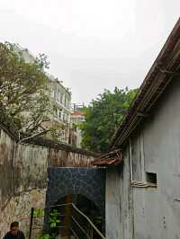 HOA LO PRISON.