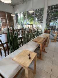 Back to School Cafe & Roastery📚 คาเฟ่ธีมโรงเรียน