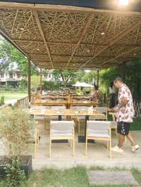 At Home ร้านคาเฟ่น่ารัก บรรยากาศอบอุ่น