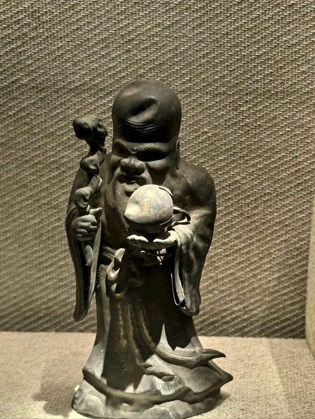 Wuzhou Museum: A Hilltop Cultural Treasure
