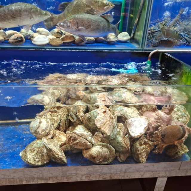 ตลาดสดธนบุรี แหล่งรวมของอร่อย