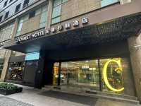 Hotel Chalet Shanghai โรงแรมในเซี่ยงไฮ้