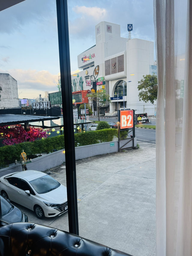 B2 พักสบาย ราคาหลักร้อย เดินทางง่าย ใจกลางหาดใหญ่